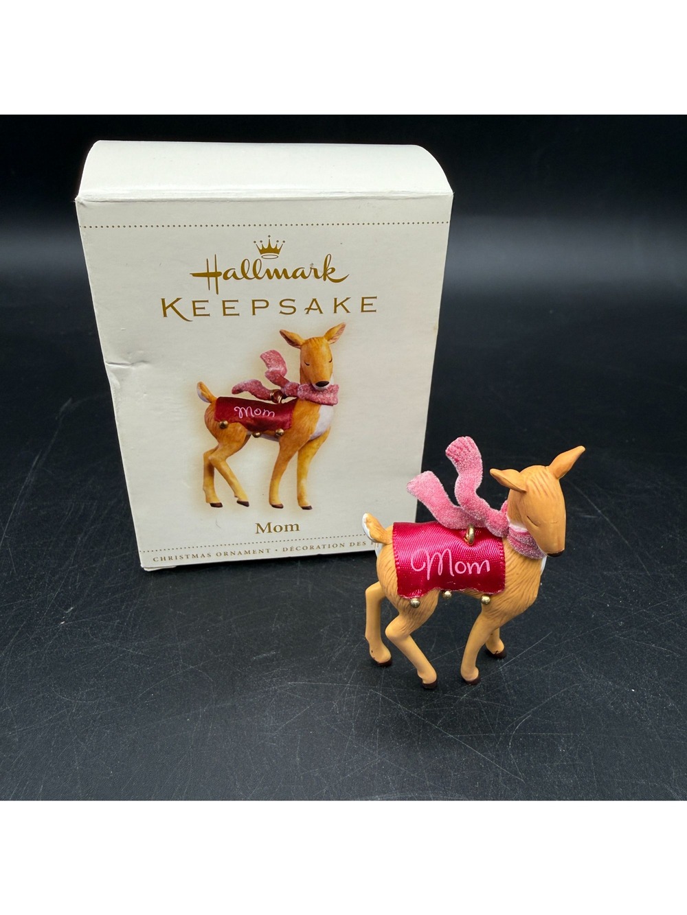 Hallmark Keepsake 2006 Mom Reindeer Christmas Ornament With Box